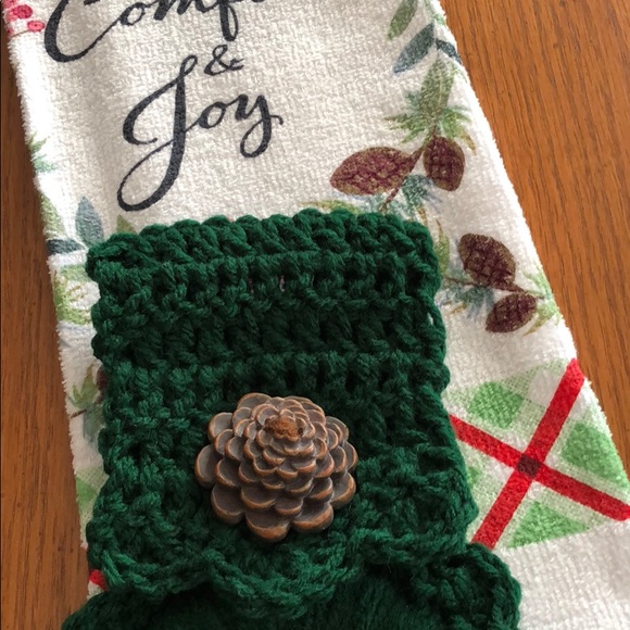 Christmas kitchen towel and oven towel hanger - Picture 4 of 6